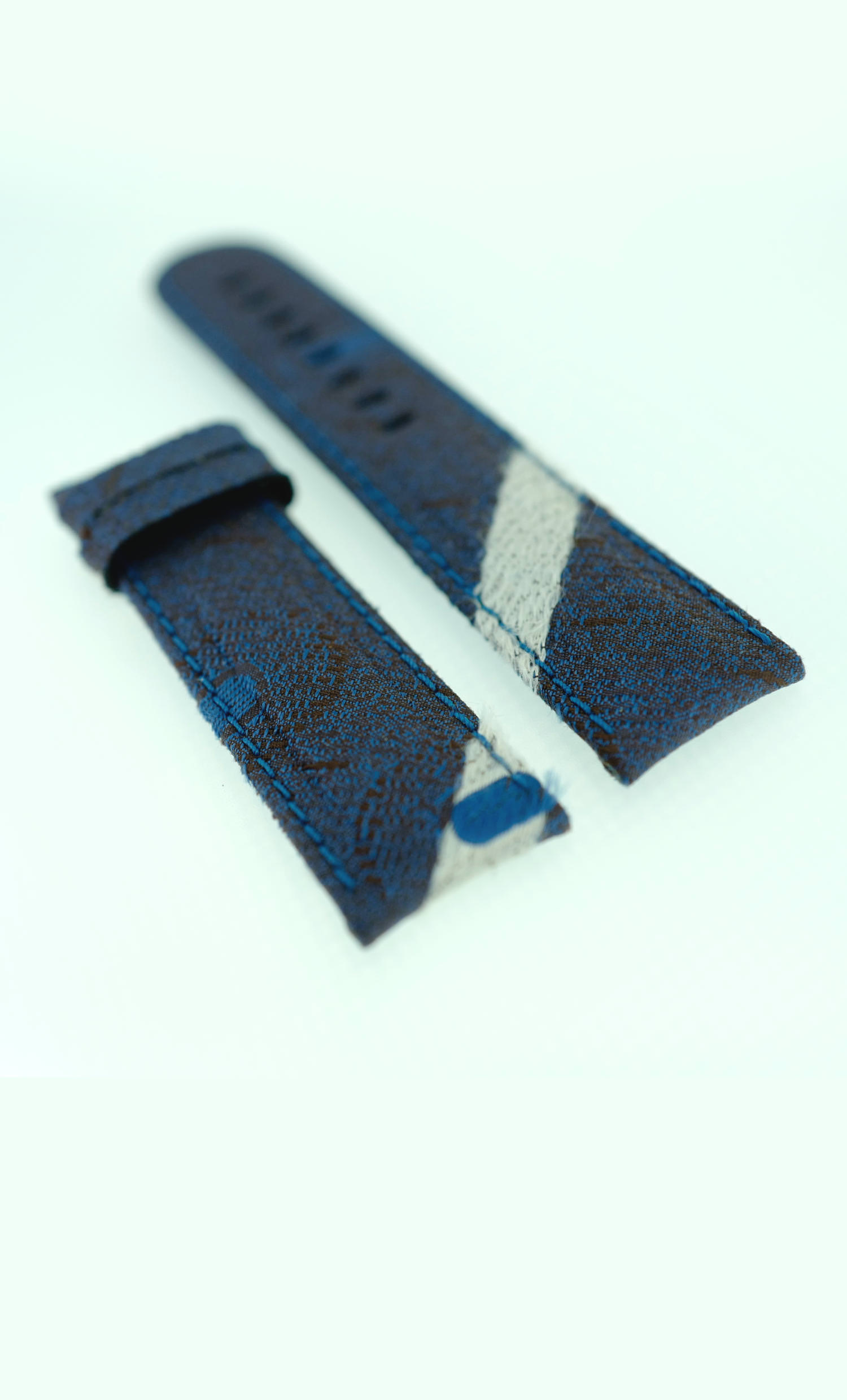Blue tex silk strap