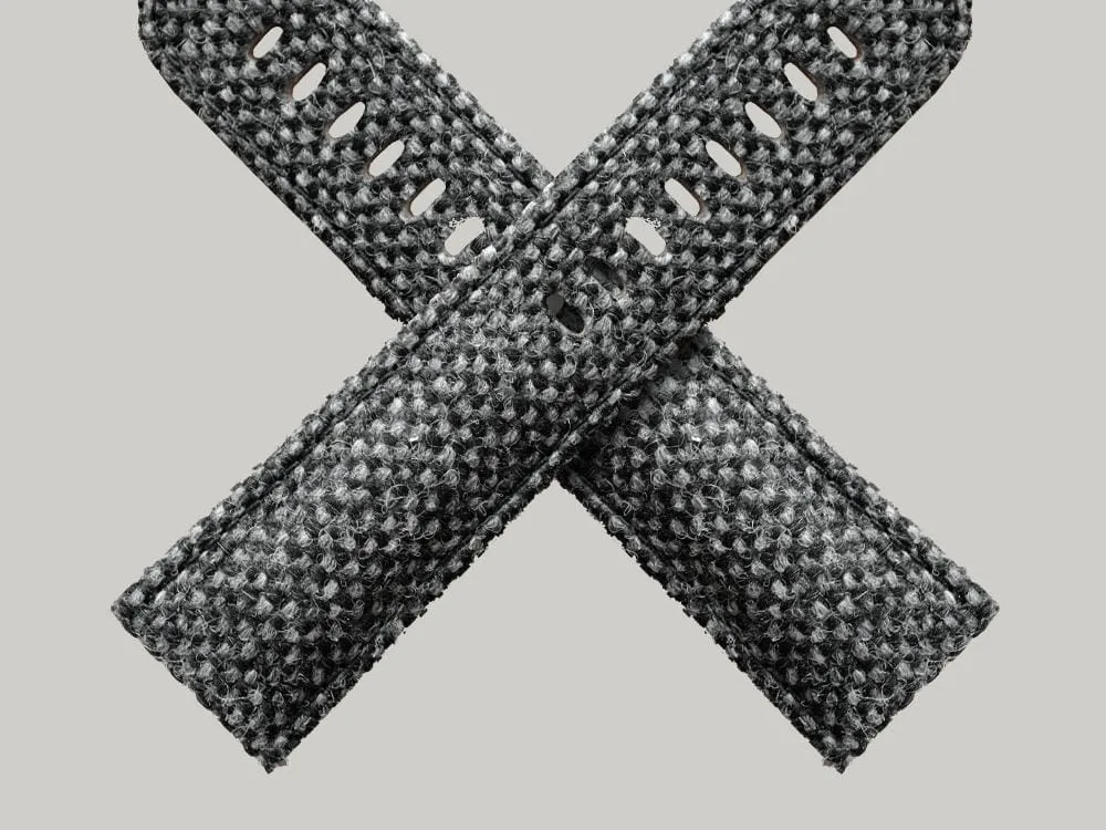 Hi Tech fabric with carbon fibre FIBRE Hi Tech fabric with carbon fibre threads in a cross shape